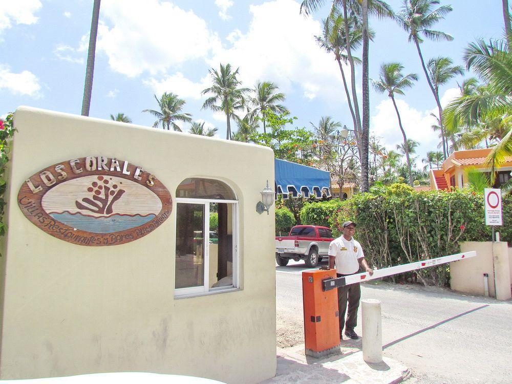 Aventura Village Los Corales Beach And Spa 蓬塔卡纳 外观 照片